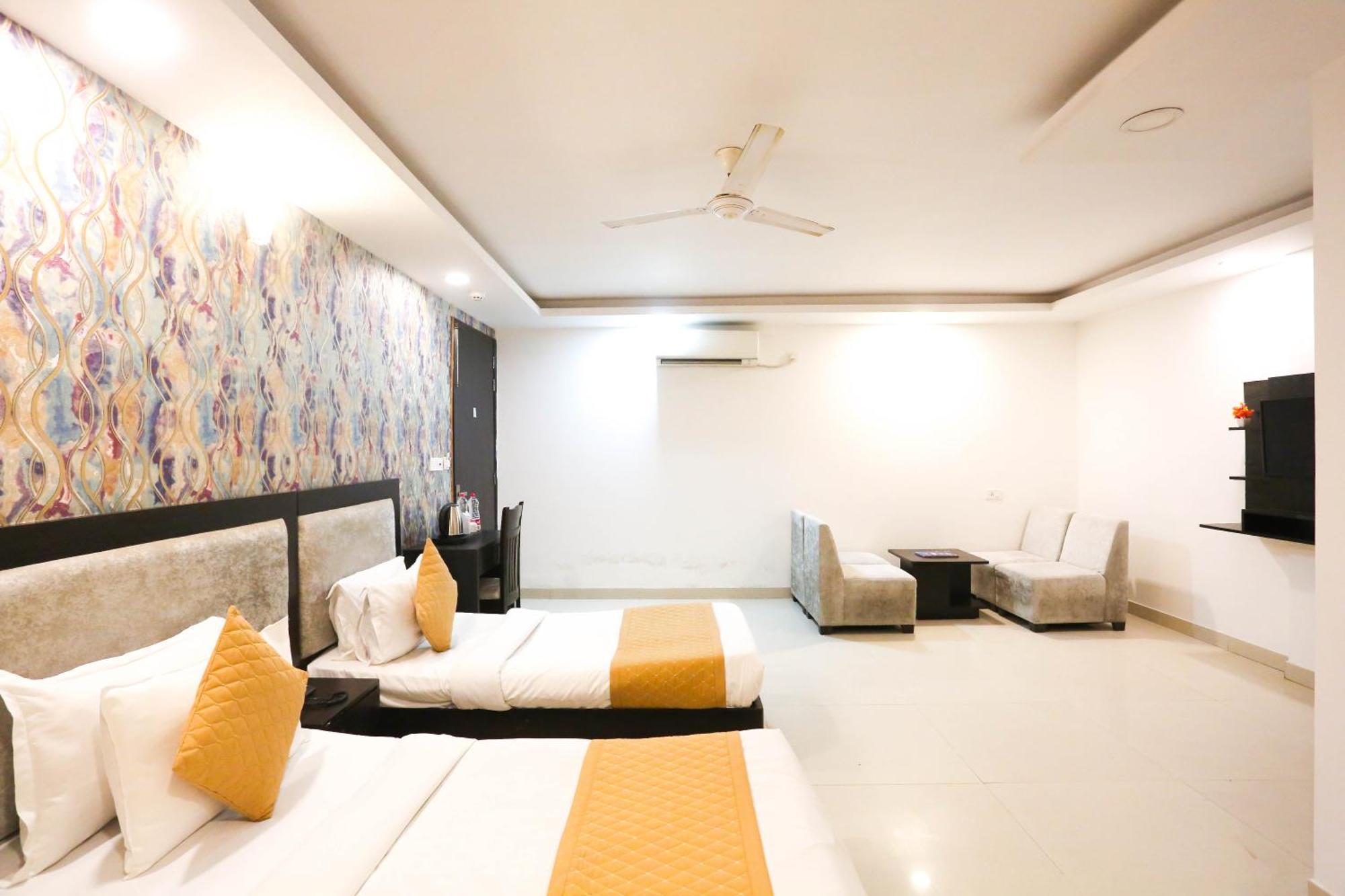 Hotel Aashiyana Új-Delhi Kültér fotó